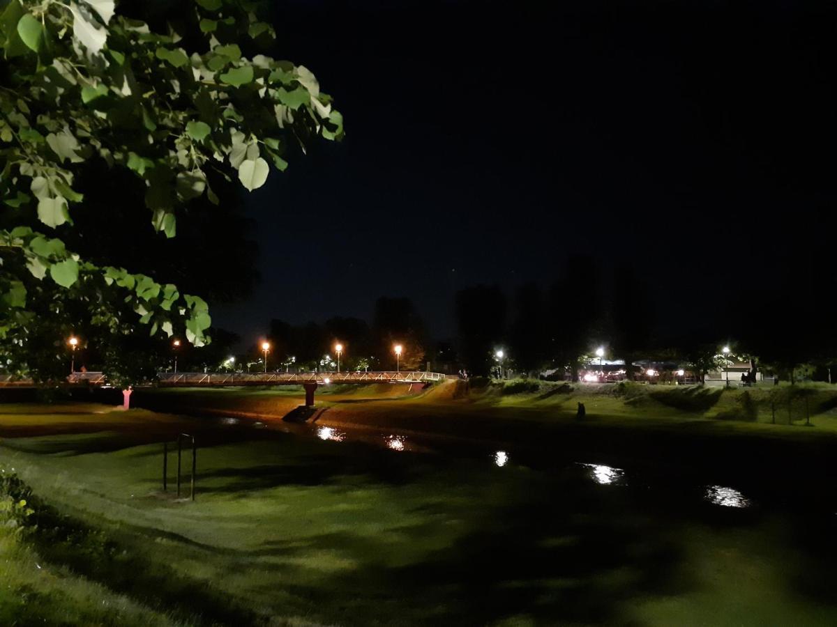 Apartman Nena ปิโรต์ ภายนอก รูปภาพ