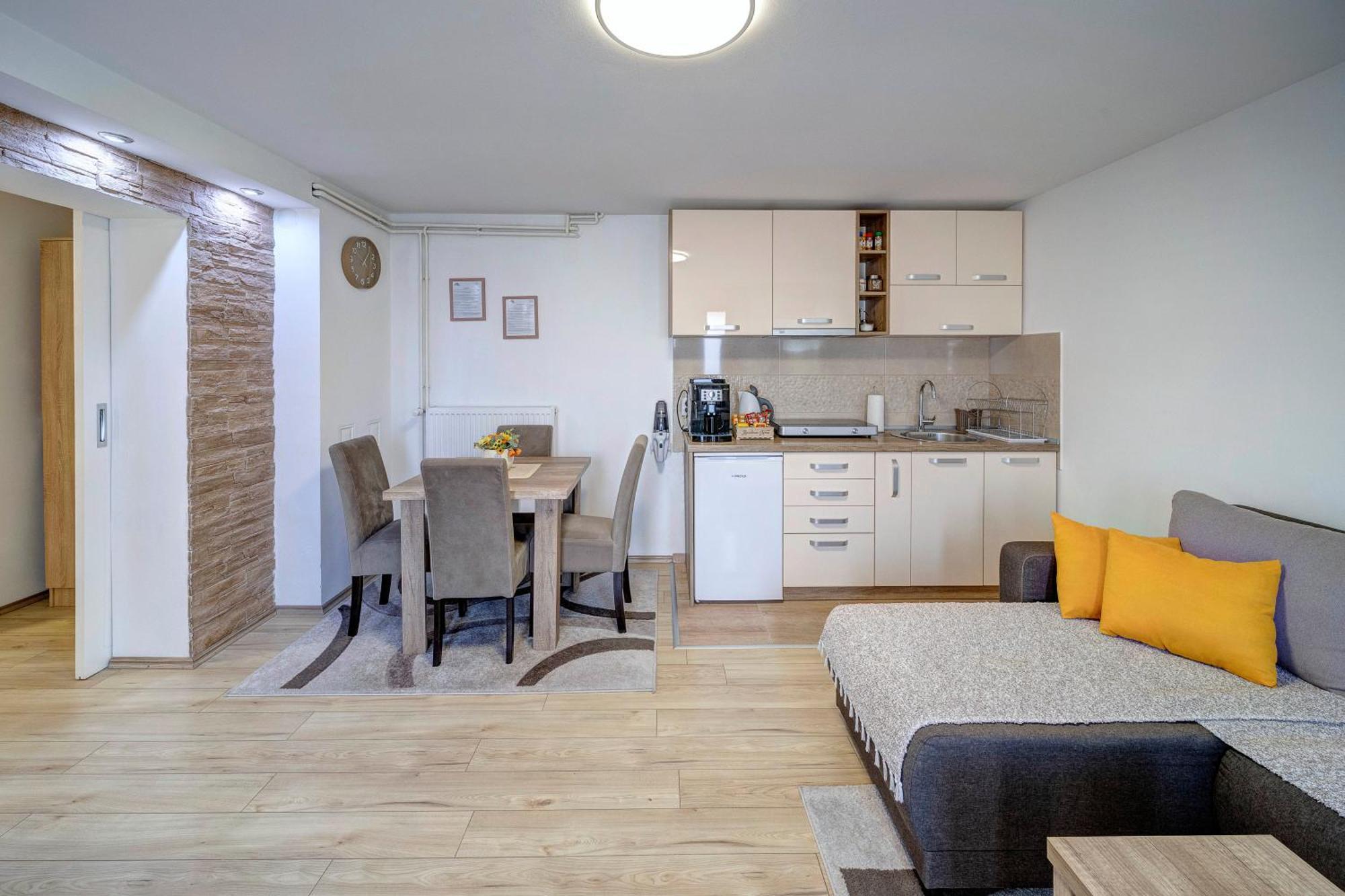 Apartman Nena ปิโรต์ ภายนอก รูปภาพ