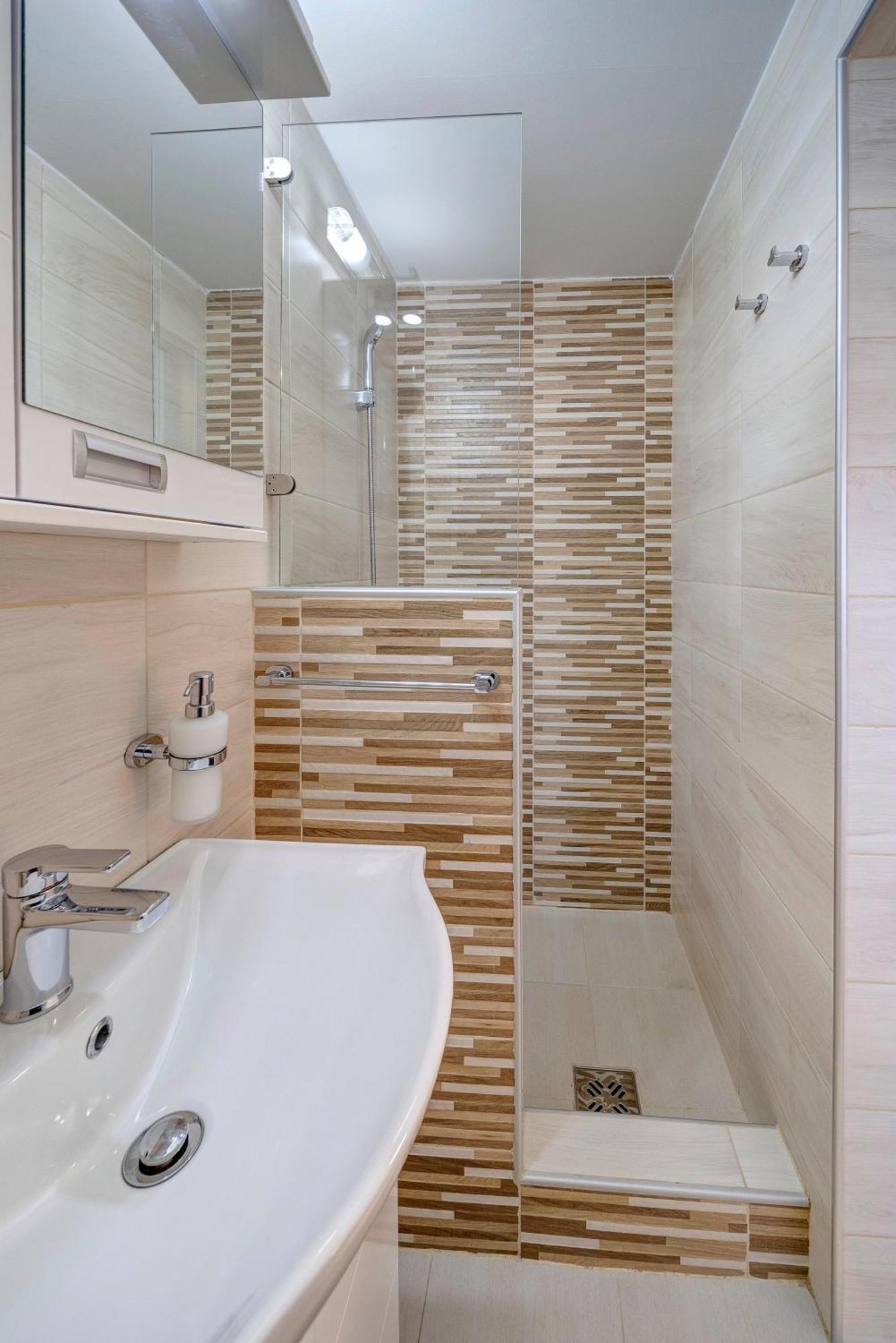 Apartman Nena ปิโรต์ ภายนอก รูปภาพ